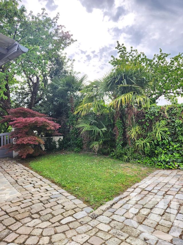 Maison &agrave; vendre - 5 pi&egrave;ces - 140 m2 - Vaulx En Velin - 69 - RHONE-ALPES