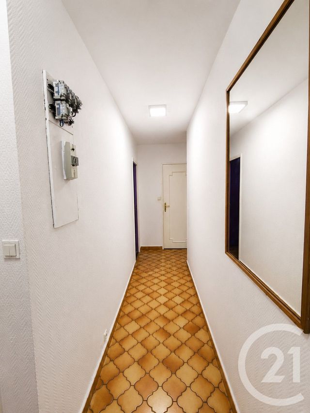 Appartement T4 &agrave; vendre - 4 pi&egrave;ces - 67,52 m2 - Bron - 69 - RHONE-ALPES