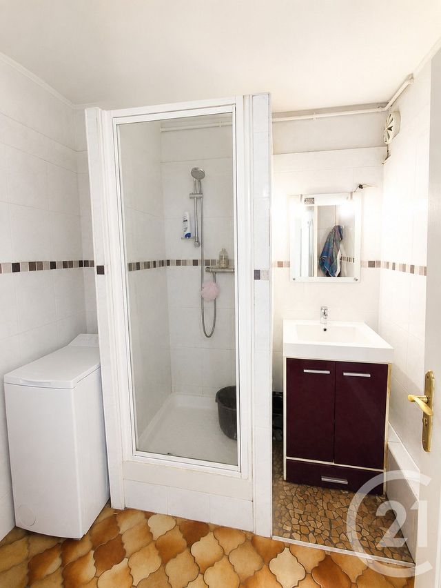 Appartement T4 &agrave; vendre - 4 pi&egrave;ces - 67,52 m2 - Bron - 69 - RHONE-ALPES