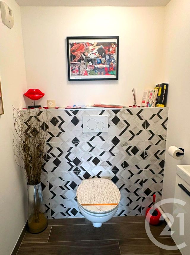 Appartement F3 bis &agrave; vendre - 4 pi&egrave;ces - 76 m2 - Villeurbanne - 69 - RHONE-ALPES