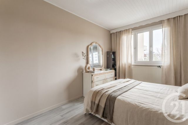 Appartement F4 &agrave; vendre - 4 pi&egrave;ces - 77 m2 - St Priest - 69 - RHONE-ALPES