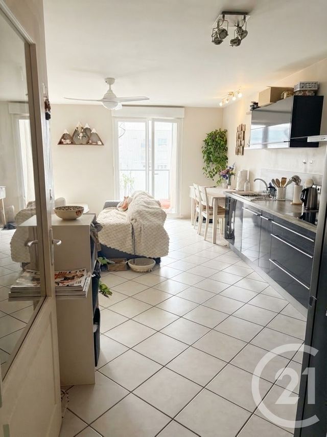 Appartement &agrave; vendre - 3 pi&egrave;ces - 65 m2 - Vaulx En Velin - 69 - RHONE-ALPES